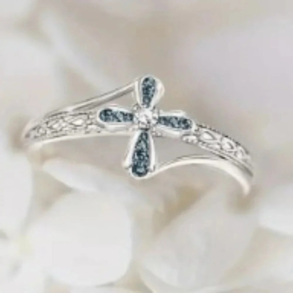 Blue Cubic Zirconia Cross Ring - Silver plated - Sparkling Gemstones Size 8 - Picture 3 of 10